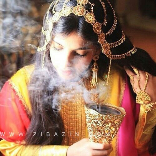 بخور دستساز شیشه ای عود مود (Oud Mood) بخور دستساز شیشه ای عود مود (Oud Mood)